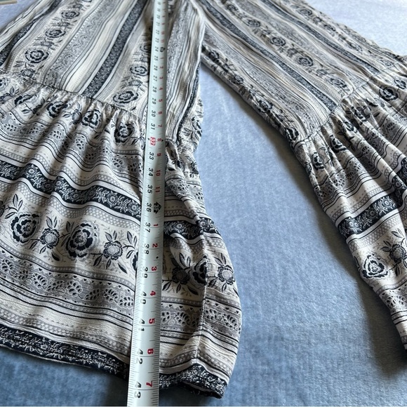 American Eagle Floral Jumpsuit Cold Shoulder Ruffle Hem Ladies Summer Beach - Picture 7 of 14